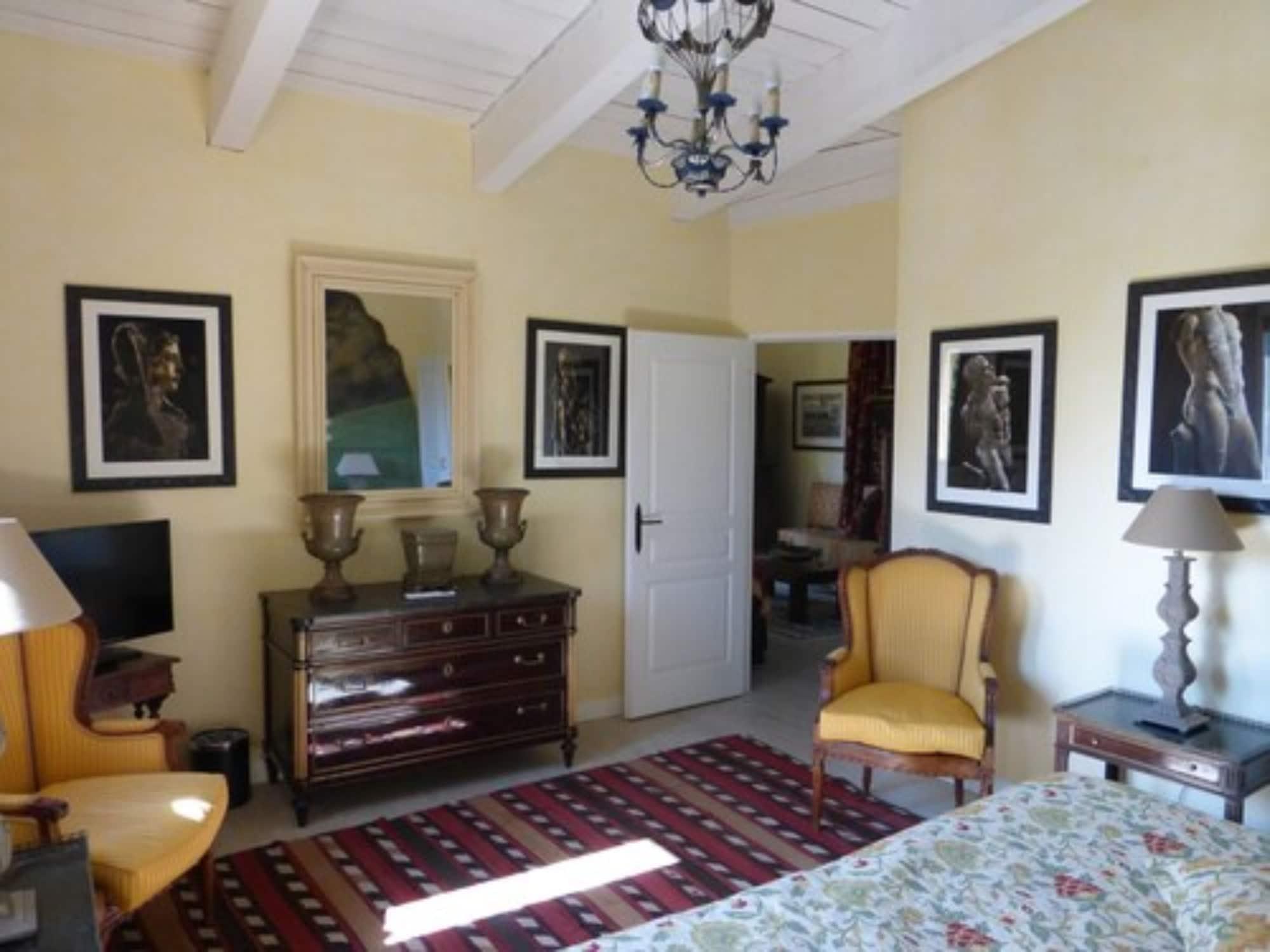 Mas De La Chapelle Hotel Arles Buitenkant foto