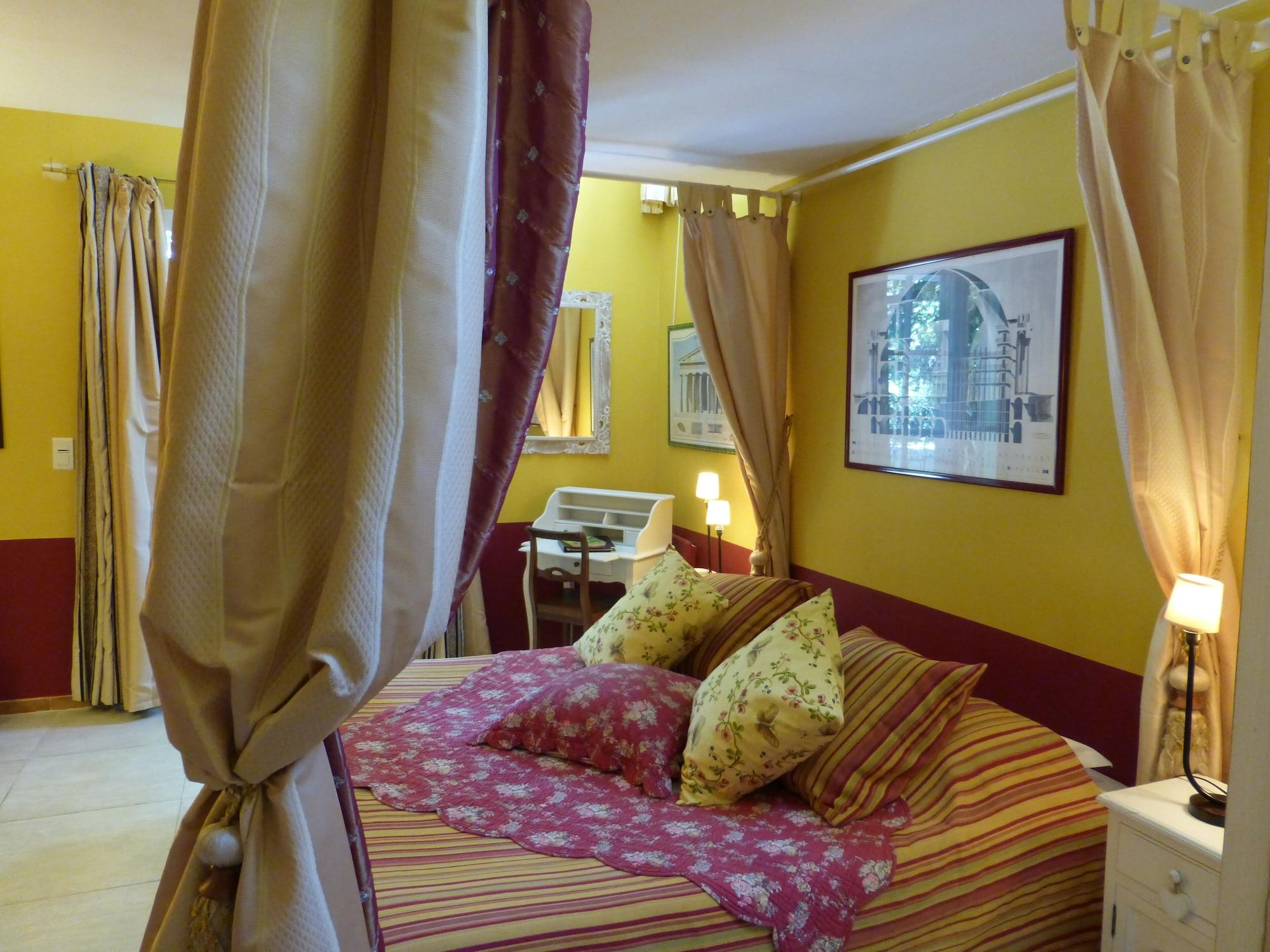 Mas De La Chapelle Hotel Arles Buitenkant foto