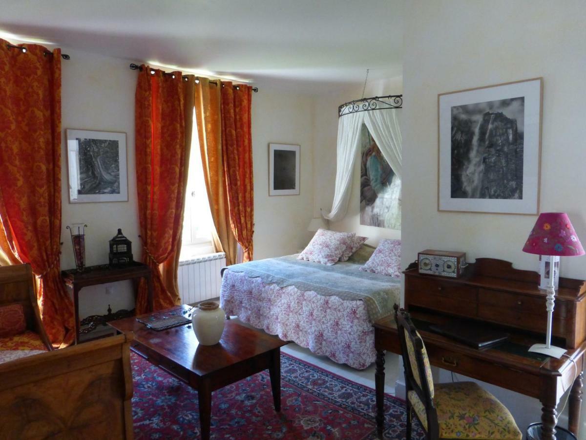 Mas De La Chapelle Hotel Arles Buitenkant foto